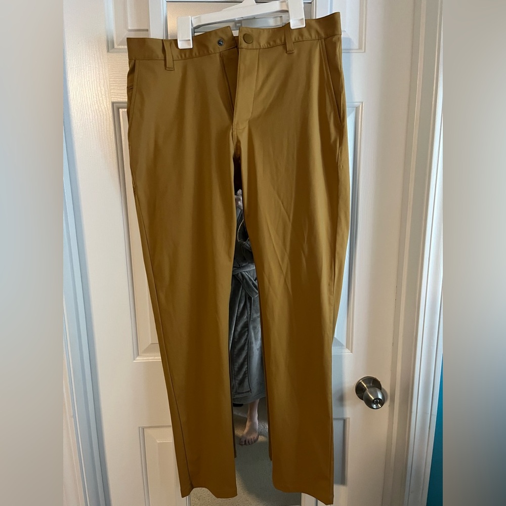RHONE‎ Flat Front Tech Chino Pants Men's 28 Gold Yellow Polyester Slim